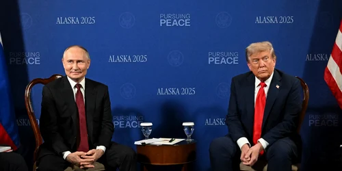 Vladimir Putin și Donald Trump Alaska FOTO epa efe jpg