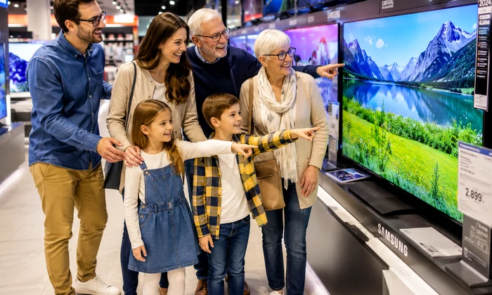 Cele mai bune televizoare QLED 2026 Foto Daciana Stoica Ghidul Cumpărătorului Adevărul png