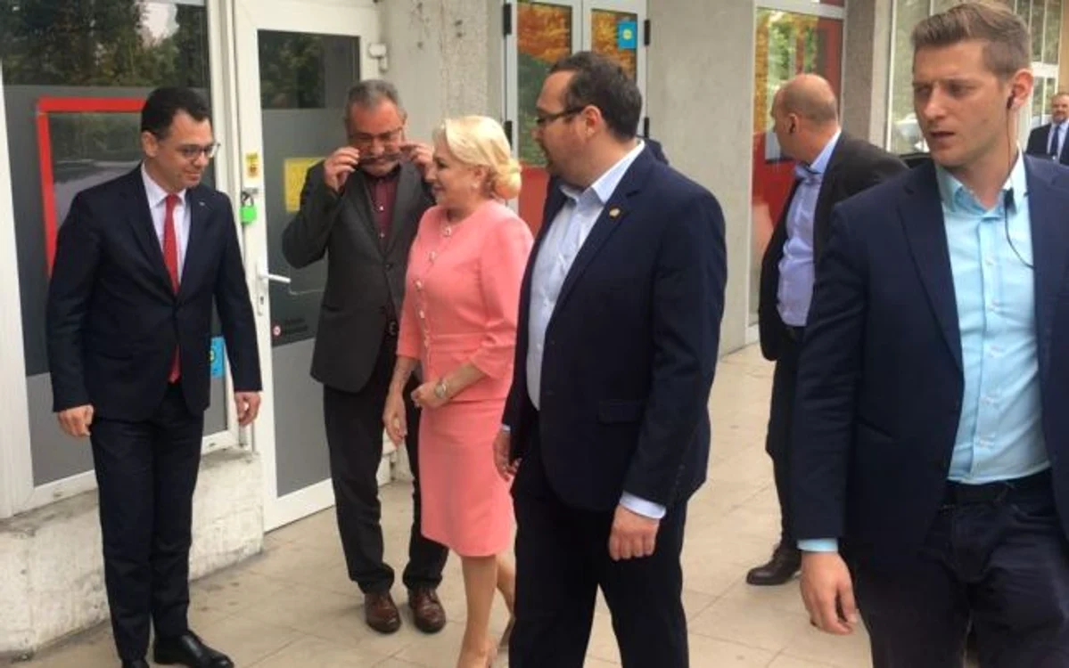 Viorica Dăncilă a fost întâmpinată la Cluj de liderii PSD locali.