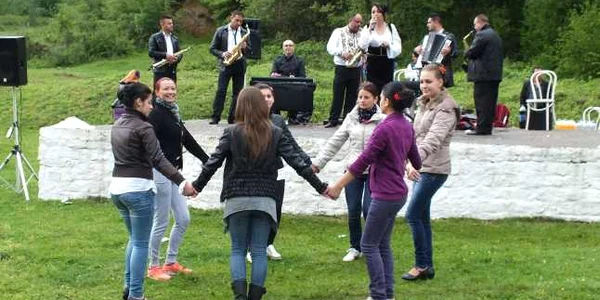 Sărbătoarea liliacului a revenit la Ciclova