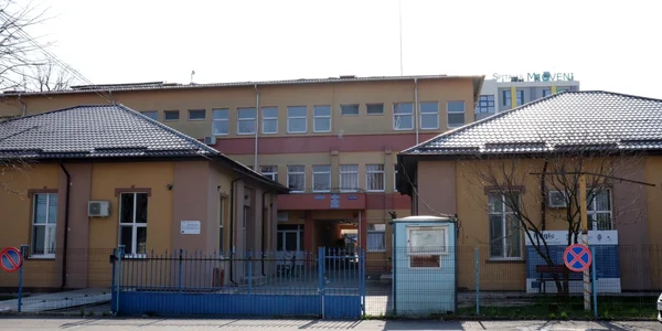 spital vechi mioveni