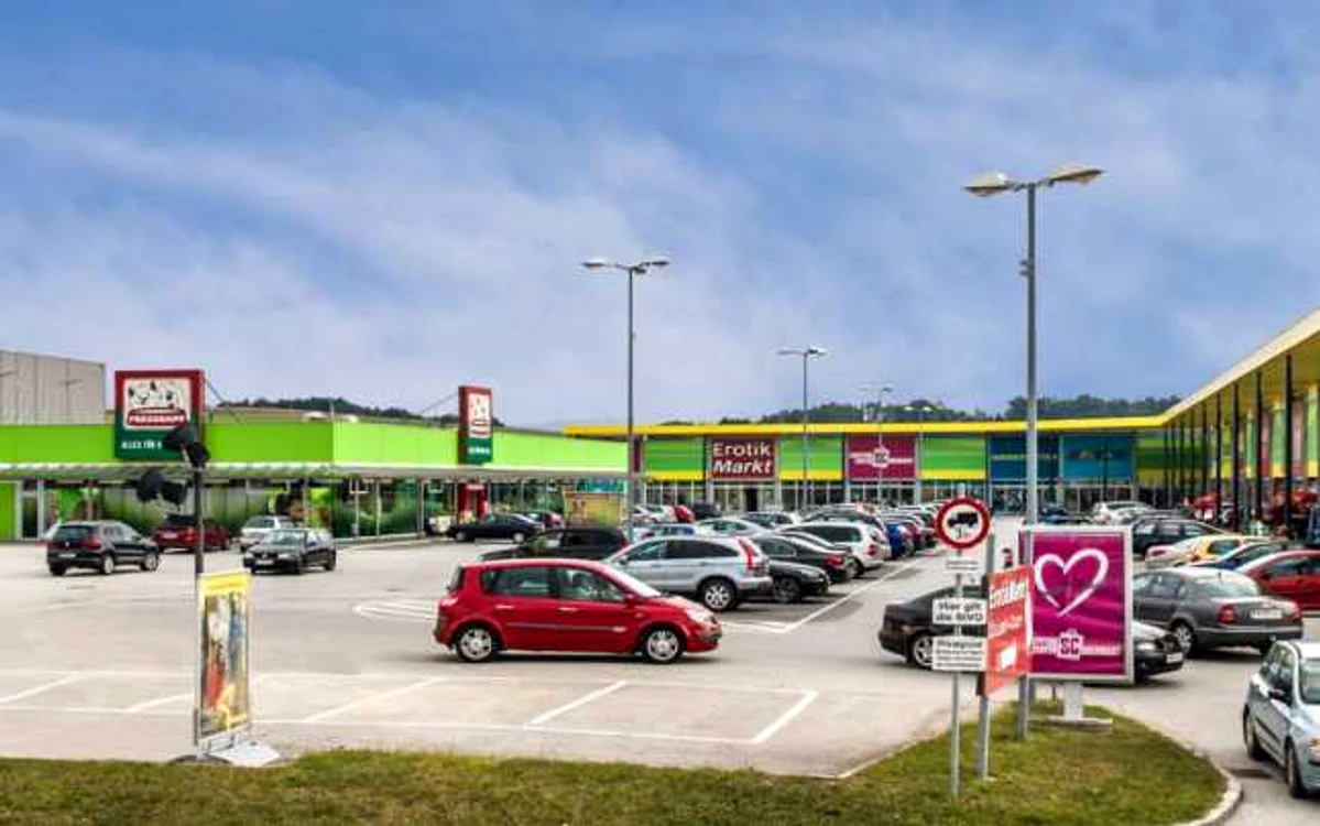 Mall-ul ar putea fi asemănător cu cele din Austria. FOTObizbrasov.ro