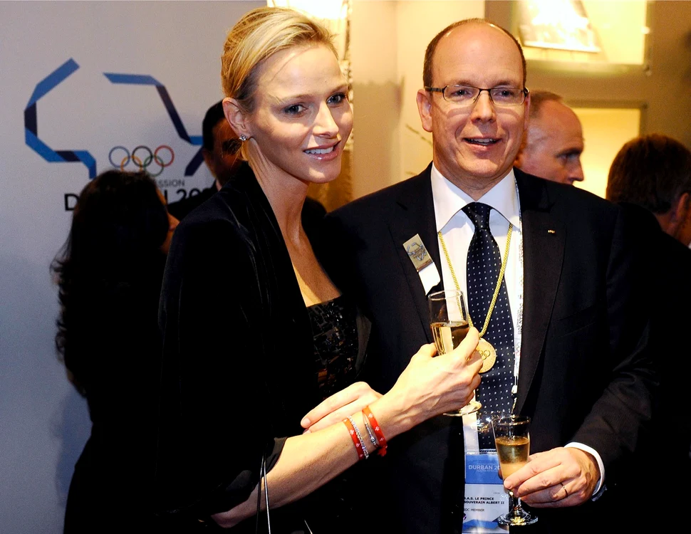 
    Prinţesa Charlene şi prinţul Albert de Monaco (Reuters)  