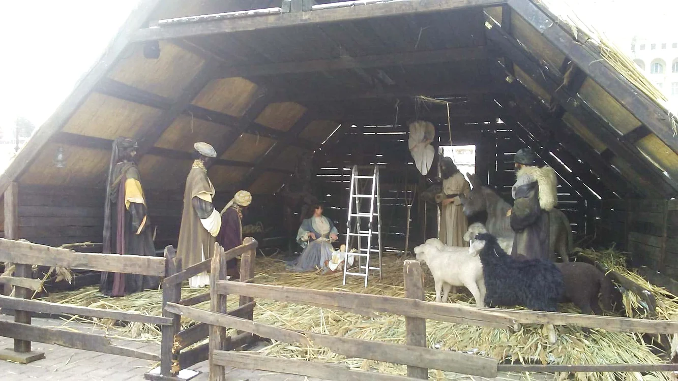 A fost montată o iesle în care e reprodusă scena naşterii Domnului