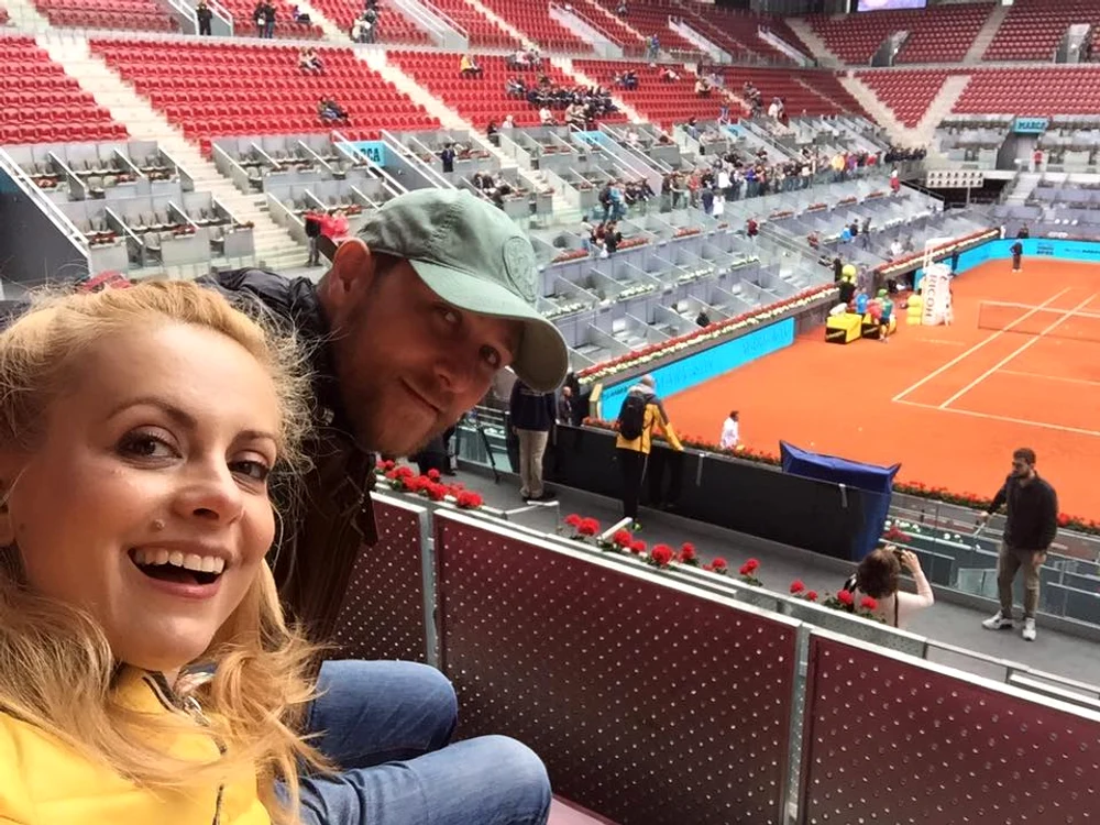 Vedeta și iubitul ei Răzvan sunt fanii Simonei Halep