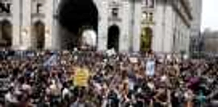 “Ziua mondială a mâniei”: Proteste ale indignaţilor în toată lumea
