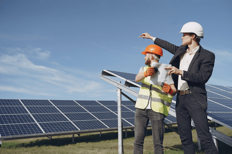 Energie electrică produsă în Maramureș. Parcuri fotovoltaice înființate pentru a vinde energia verde