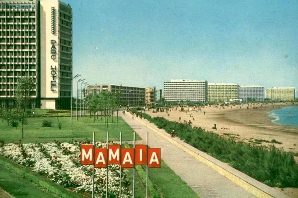Cum s-a construit Mamaia modernă, stațiunea din care au plecat vilegiaturiștii și au venit tovarășii: „S-a gândit să fie o stațiune aerisită, pentru ca turiștii să poată vedea marea și lacul“