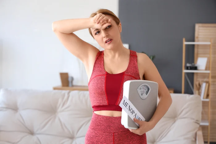 La menopauza, majoritatea femeilor iau în greutate. foto: Shutterstock