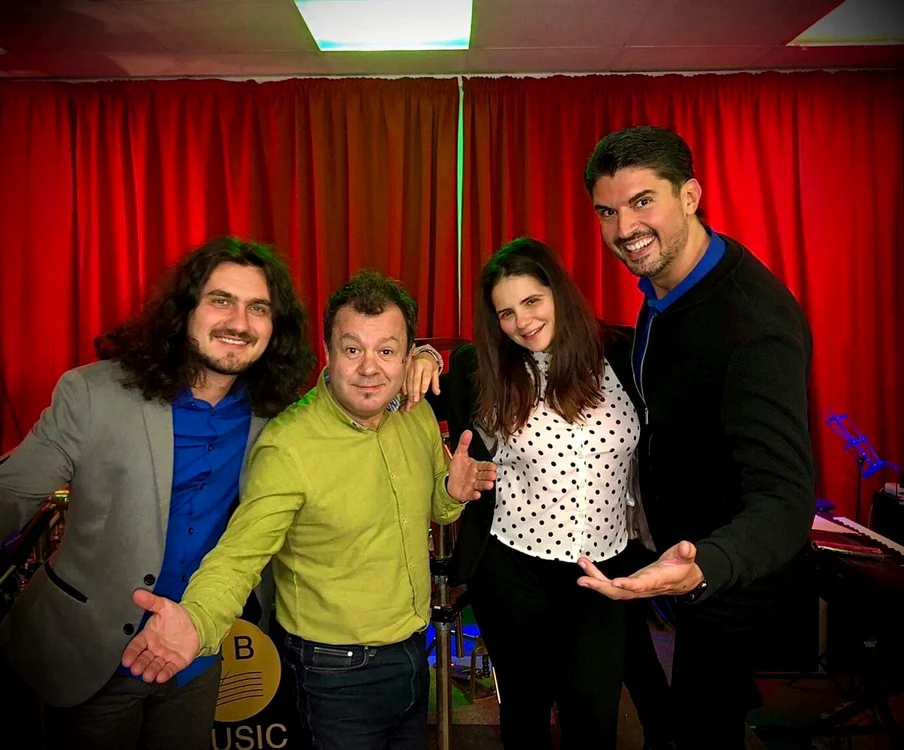 Dragoș Moștenescu și Oliver Popa sunt profi de actori la AB Music Academy foto: arhivă personală