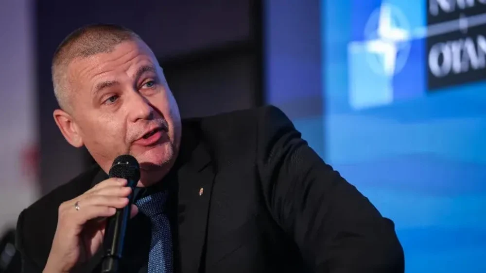 Ungaria „închide ușa" Rusiei. Ministrul apărării anunță o schimbare de curs în relațiile cu NATO