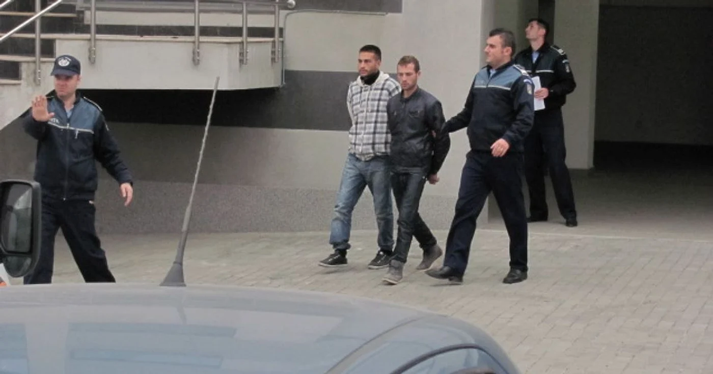 Cei doi veri criminali au primit mandate de arestare preventivă FOTO: adevarul
