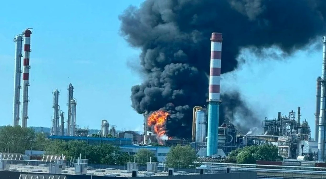 Explozie la Rafinărie FOTO: X