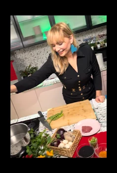 Cristina Cioran are o emisiune culinară. Sursă: Facebook