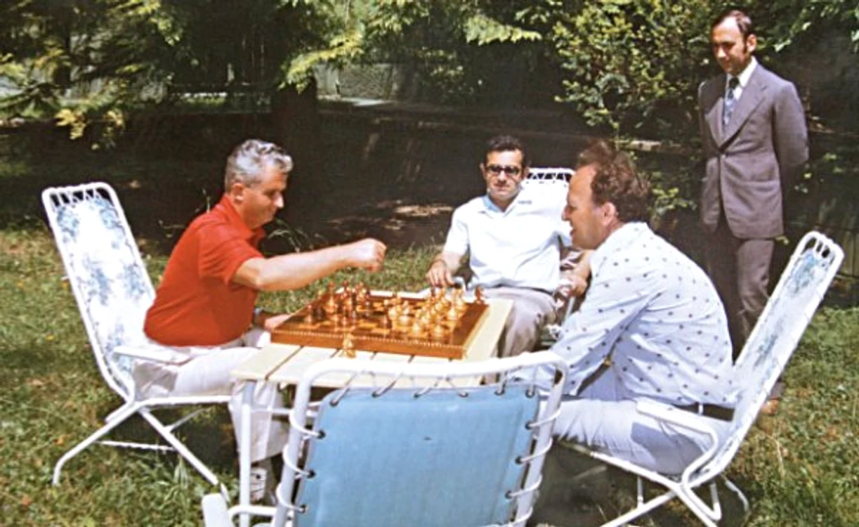 
    Nicoale Ceaușescu era pasionat de jocul de șah  