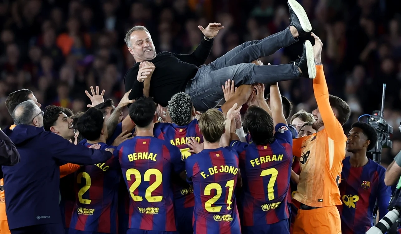 Hansi Flick își propune să rămână cel puțin încă doi ani la Barcelona (FOTO: EPA)