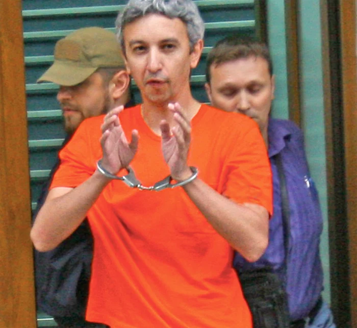 
    Diaconescu a stat patru  zile în arest pentru  acuzaţia de şantaj  