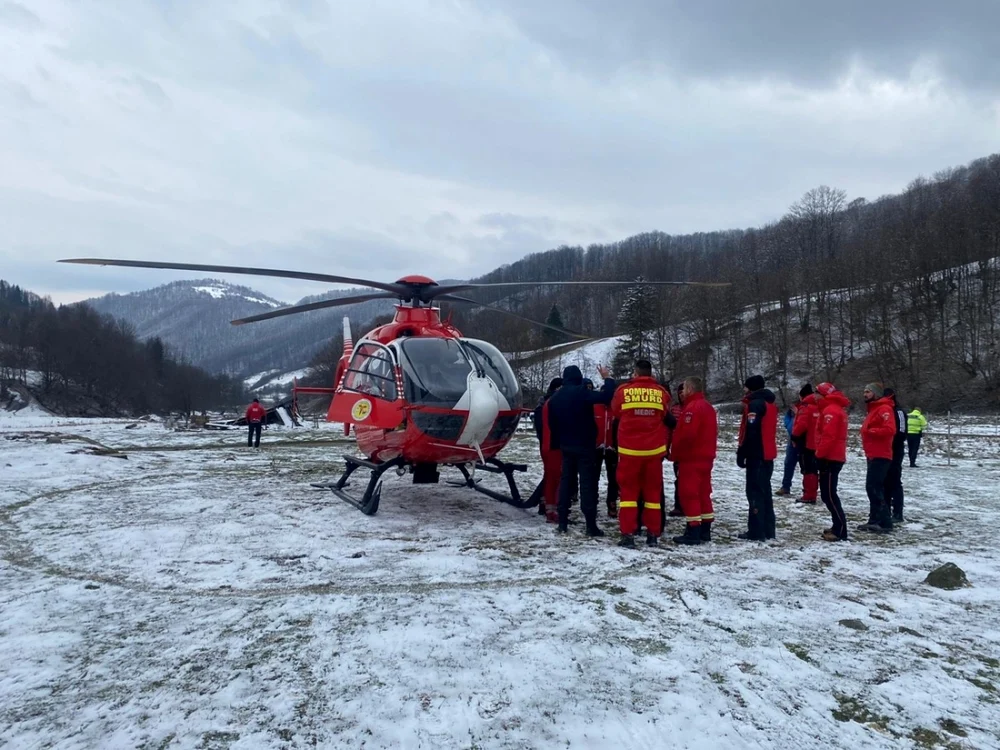Salvatorii au pornit încă de ieri în căutarea celor 10 refugiaţi Foto: CJSU MM