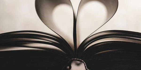 carte inima dragoste literatura foto pixabay