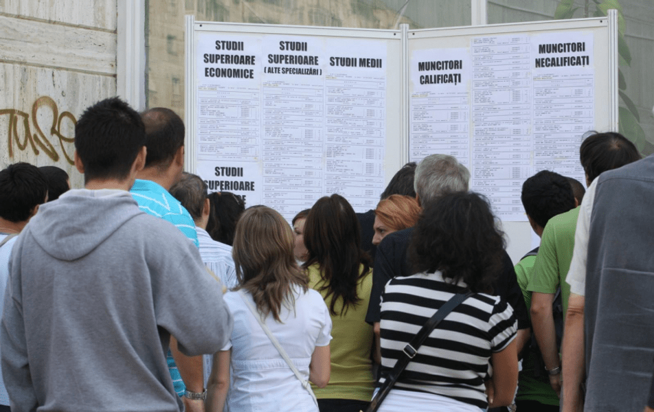  Bursa locurilor de muncă pentru absolvenți se deschide la 14 octombrie în Ialomița. Unde se fac înscrieri