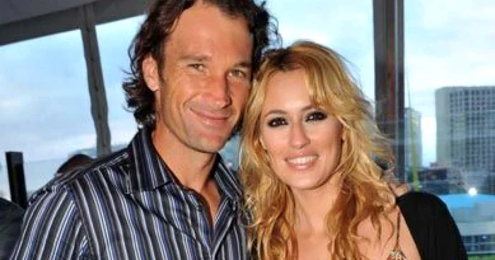 Carlos Moya şi Carolina sunt împreună de doi ani Foto: Hola.es