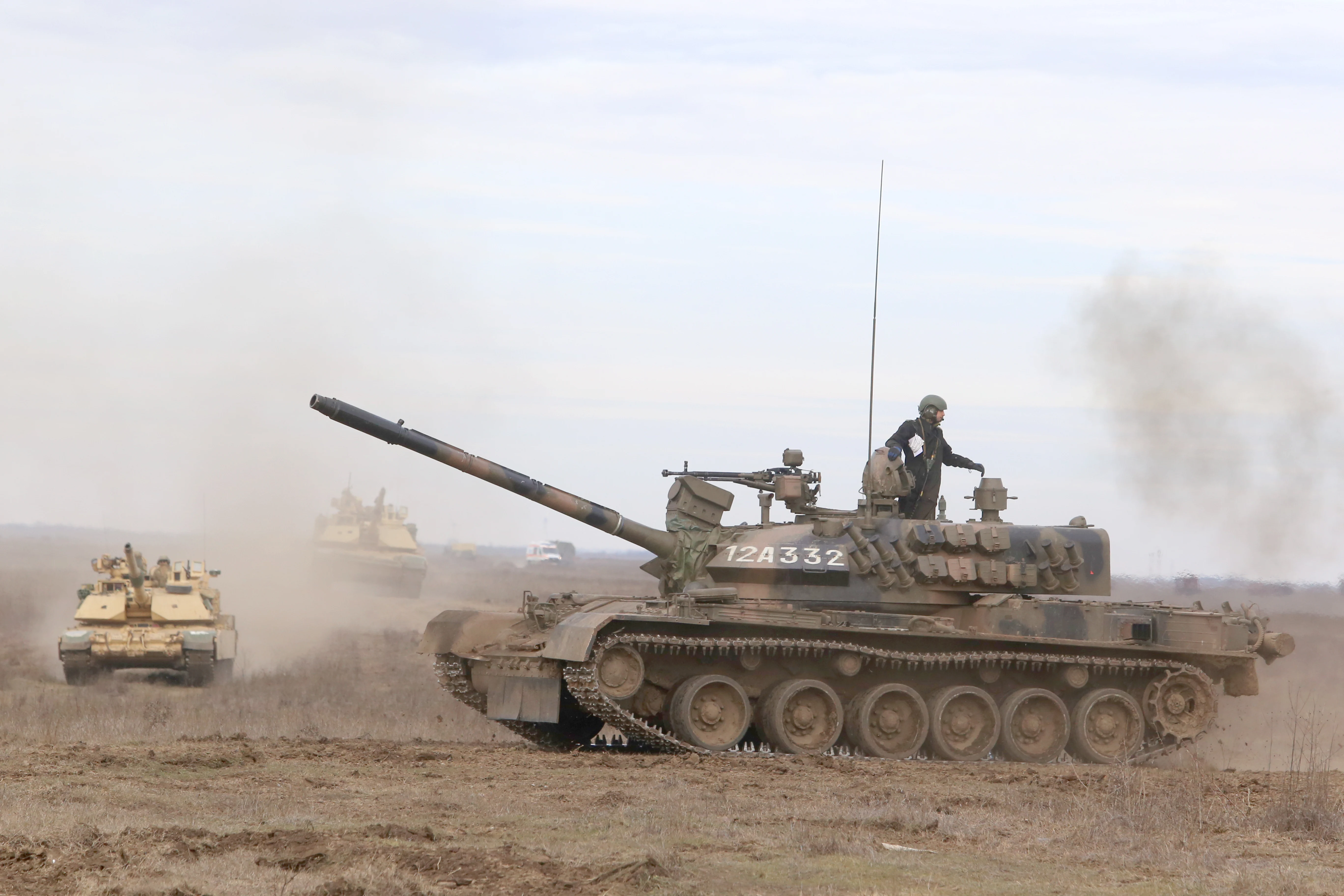 Tancuri Abrams ale Armatei SUA, dislocate la Smârdan pentru exerciții comune cu militarii români