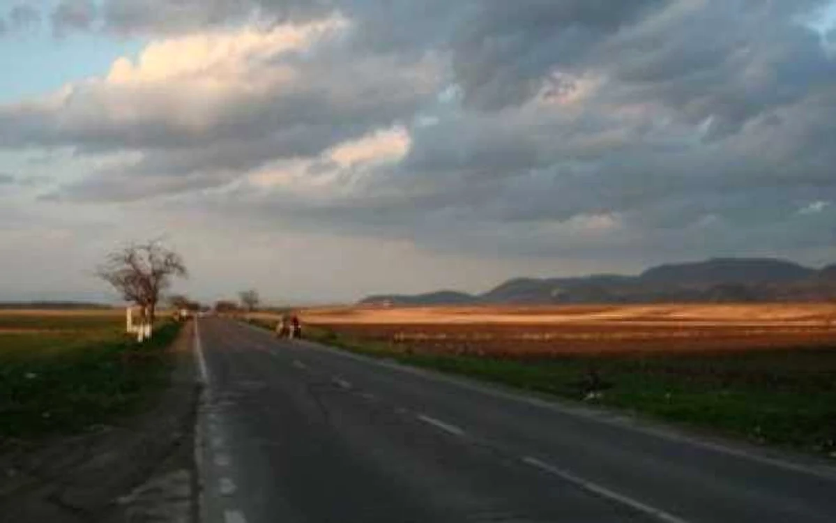Ungaria: Un camion românesc şi un automobil ceh s-au ciocnit. Trei oameni sunt răniţi