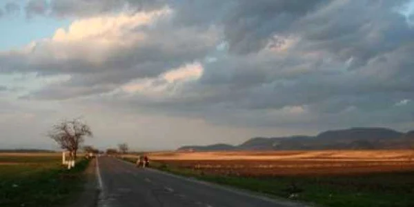 Ungaria: Un camion românesc şi un automobil ceh s-au ciocnit. Trei oameni sunt răniţi