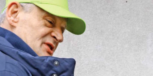 Edilul Capitalei, Sorin Oprescu, a fost înregistrat în timp ce discuta cu patronii unor firme de construcţii