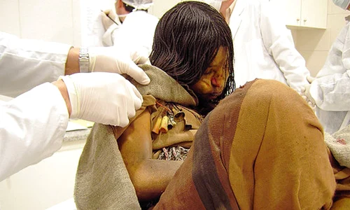 Mumia „Fecioarei din Llullaillaco” (© Flickr / Pedro Groover)