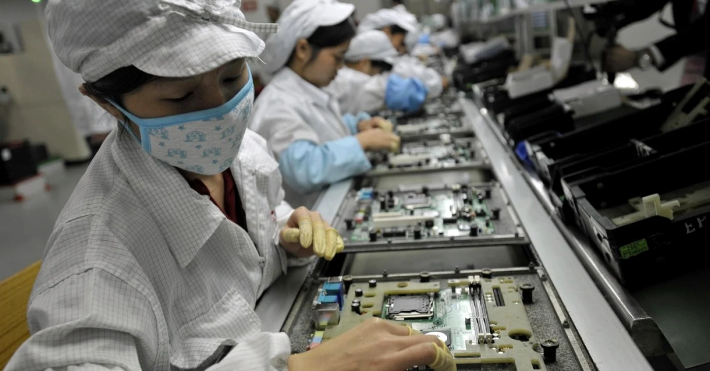 muncitori la foxconn