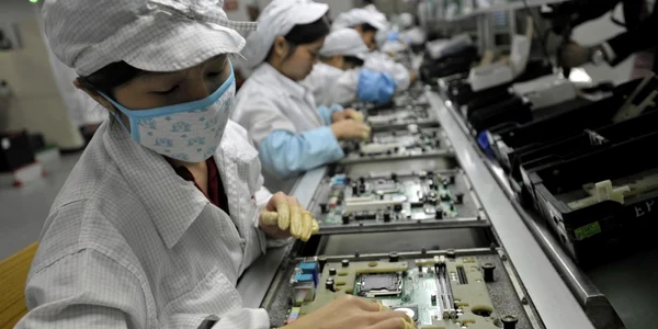 muncitori la foxconn