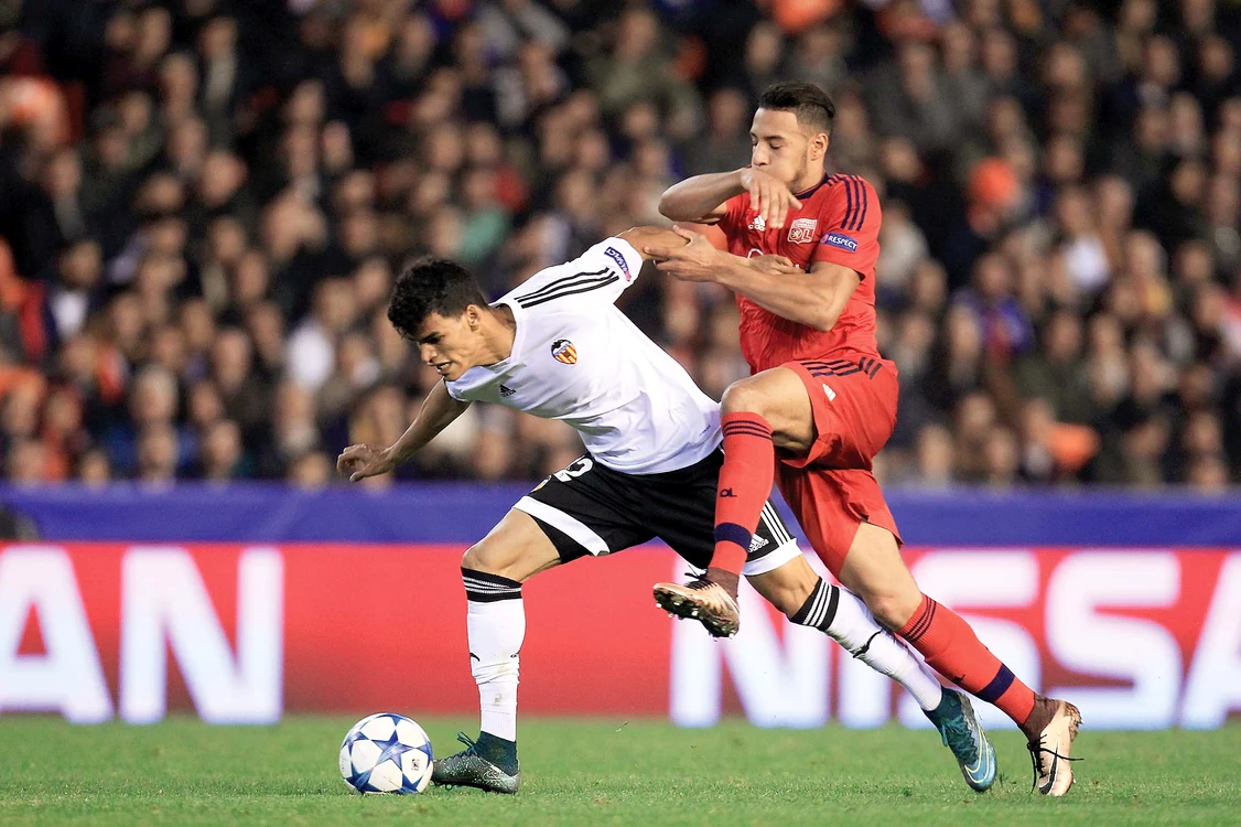 Meciul Valencia - Lyon n-a mai contat decât pentru palmares, ambele echipe fiind eliminate din Liga CampionilorFOTO: AP