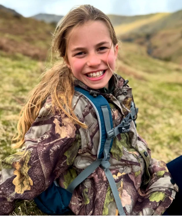 Prințesa Charlotte la 10 ani Instagram png