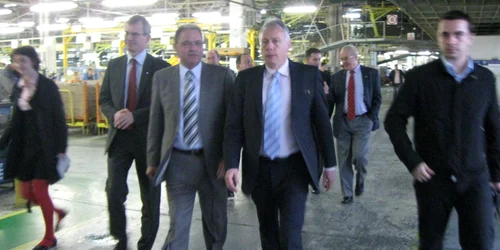 Ministrul Mediului, Laszlo Boberly, în vizită la Uzina Dacia