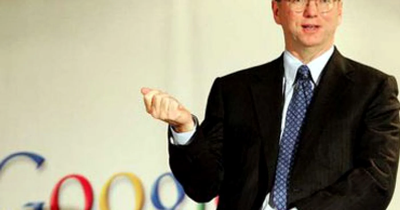 Directorul general al Google părăseşte conducerea Apple