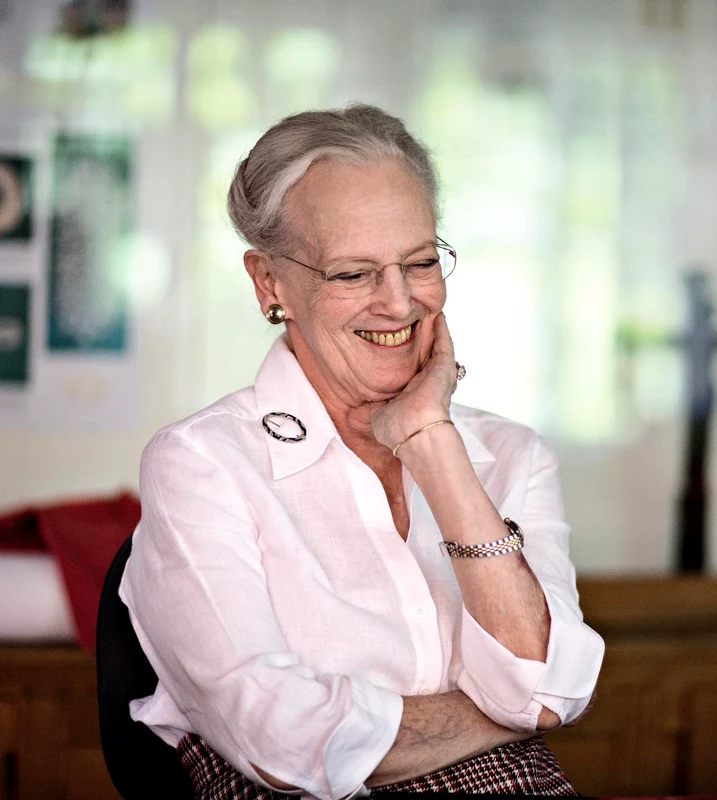 Regina Margrethe a II-a a Danemarcei trebuie să treacă printr-o operație la coloană