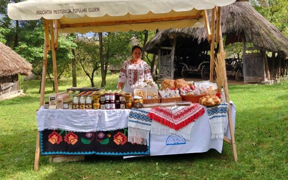 Zeci de producători locali vor fi prezenţi la târg. FOTO: Târgul satului