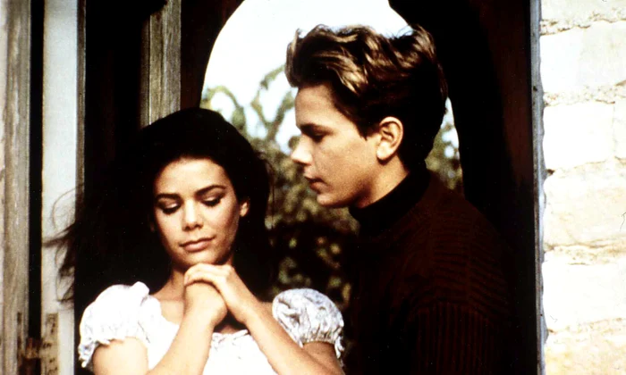1 1 river phoenix profimedia 0379537100 jpg jpeg
