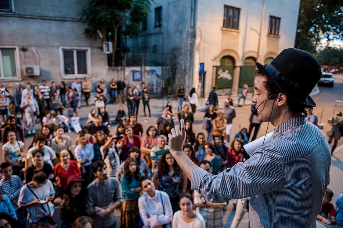 "Creăm legături afective cu orașul" interviu cu Edmond NICULUȘCĂ jpeg