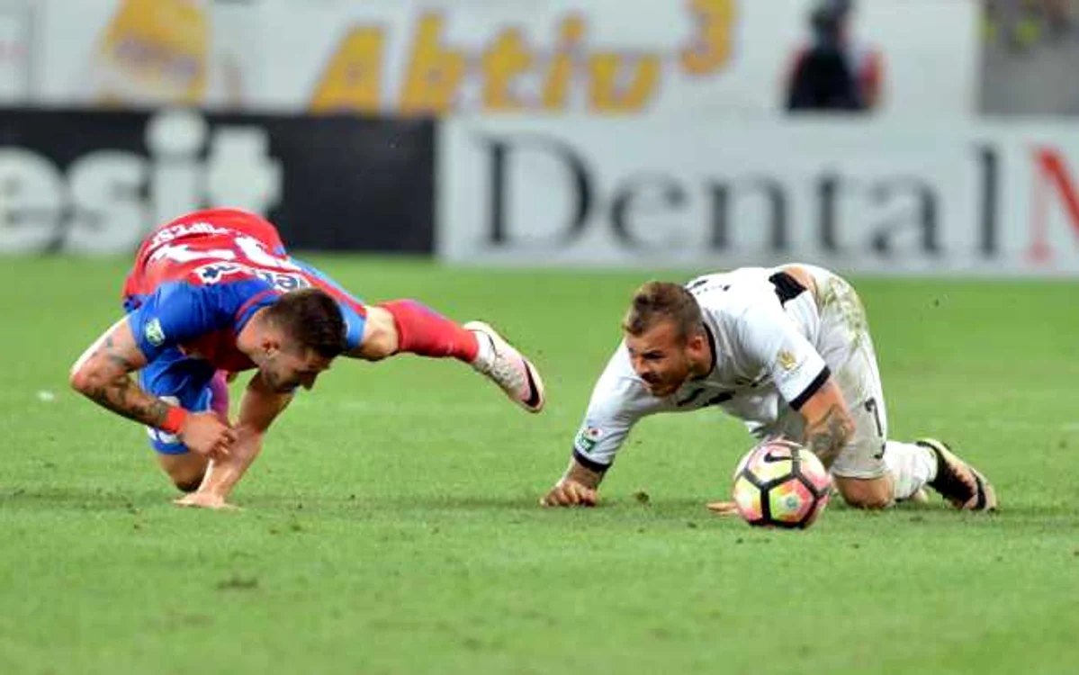 Denis Alibec (dreapta). FOTO: Sportpictures.eu
