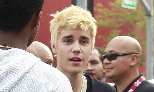 justin bieber blond hepta 1879508 jpeg