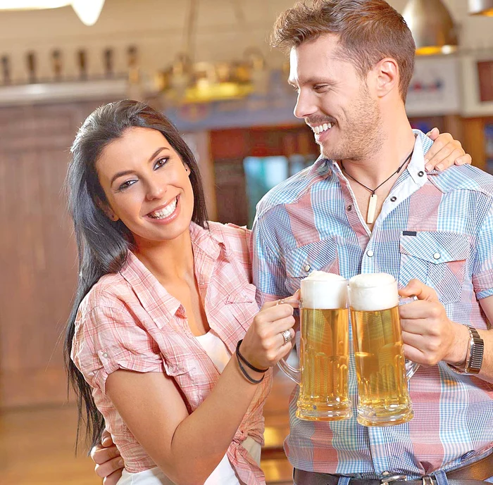 
    Cercetătorii au descoperit  că dacă bei tărie de şase ori  pe săptămână îţi lungeşti viaţa  