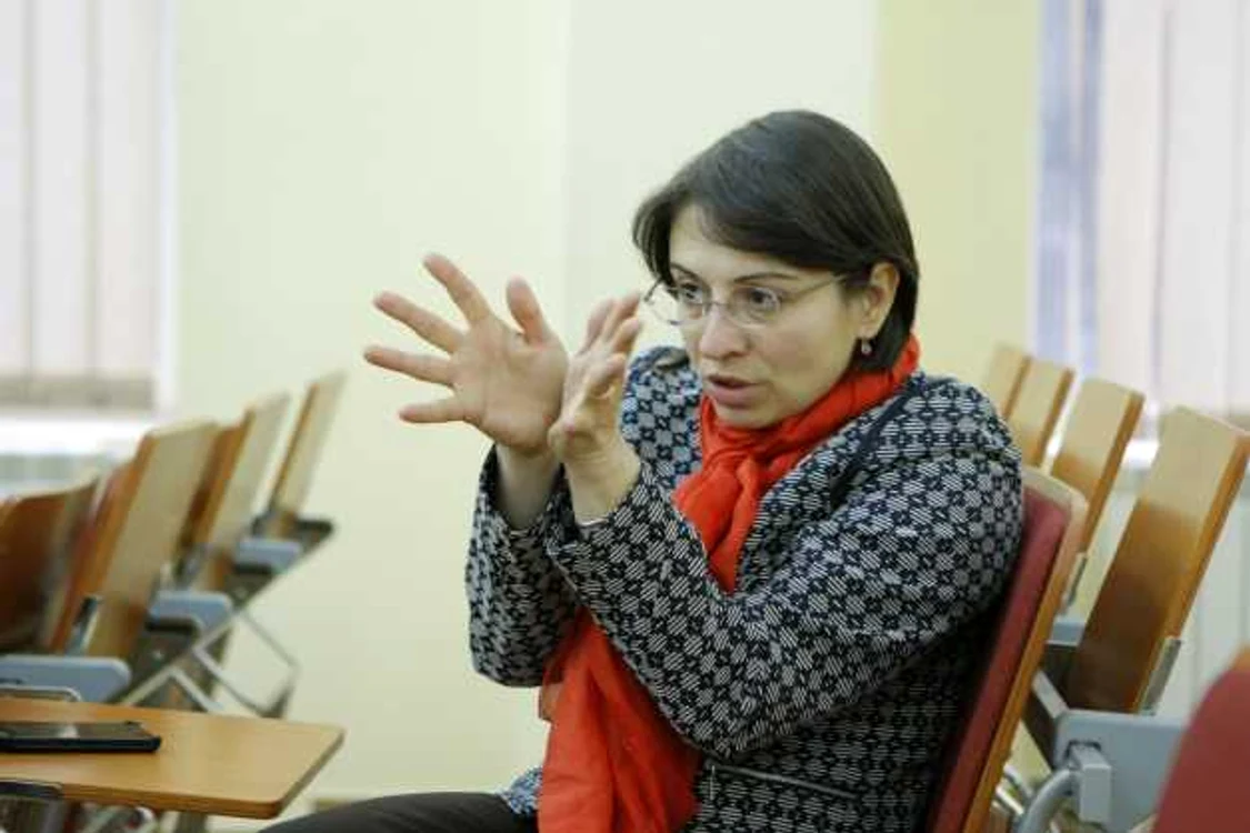 Laura Mateescu