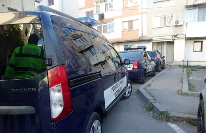 Tânărul a fost luat de Poliţia Locală FOTO btonline.ro