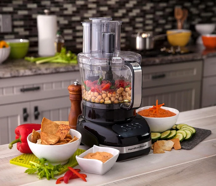 Robotul de bucătărie multifuncțional Sursă Best Buy Blog ca