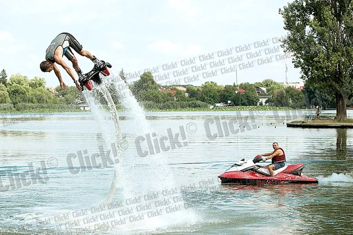 Leon Rotaru a fost  aruncat de apă  la zece metri înălţime (Fotografii: Sever Gheorghe )