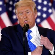 Donald Trump, pus sub acuzare pentru rolul său în atacul de la Capitoliu jpeg