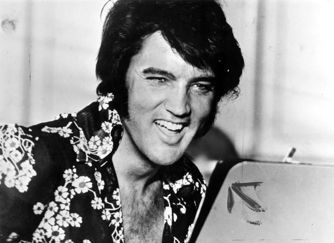 elvis (6) jpg