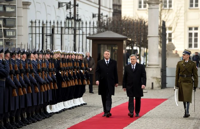 Klaus Iohannis, alături de omologul său polonez, Bronislaw Komorovschi FOTO presidency.ro